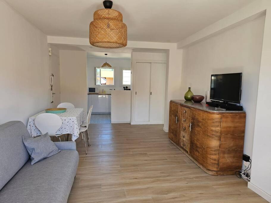 Tres Bel Appartement Vue Mer Сис-Фур-Ле-Пляж Экстерьер фото